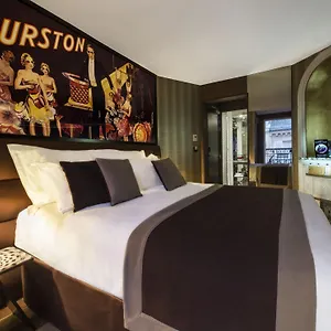Splendor Elysées Hotel Paris
