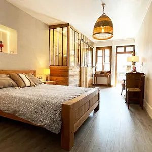 D'hotes Avec Entree Privative Au Calme Dans Maison De Village Saint-Jorioz